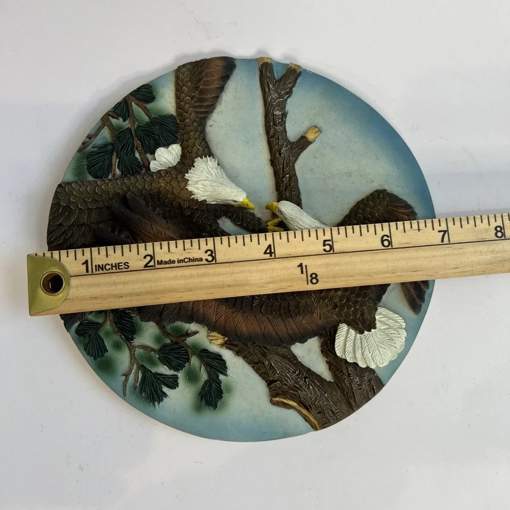 Eagle 3D Plate w/ Stand 7